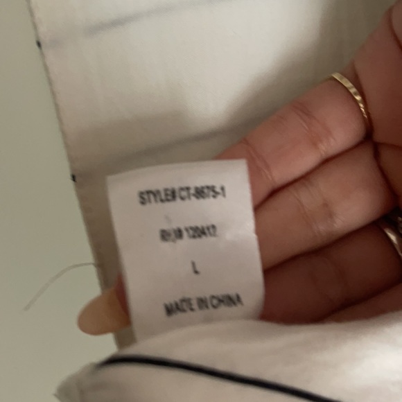 White pinstripe balloon sleeve tie front crop top. Size large. - Picture 3 of 3